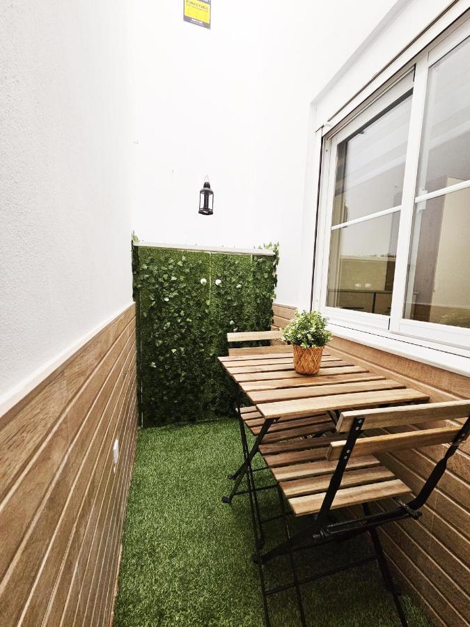 Elegante Apartamento De Diseno. Almeria Exterior photo